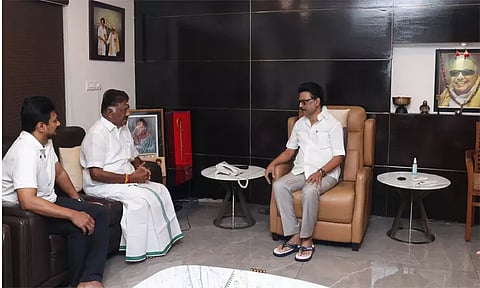 மு.க.ஸ்டாலினை 2 முறை ஓ.பன்னீர்செல்வம் சந்தித்தது ஏன்?; பிரேமலதாவும் சென்று பார்க்க காரணம் இதுதான்!