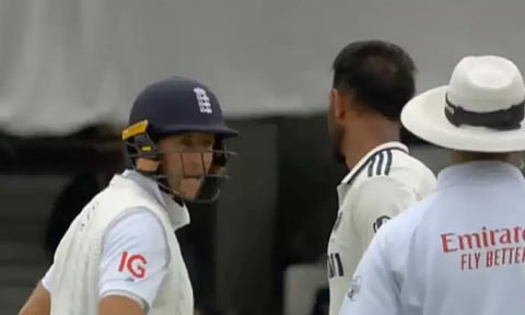 5-வது டெஸ்ட்: ஆக்ரோஷத்துடன் வாக்குவாதம் செய்த பிரசித் கிருஷ்ணா - ஜோ ரூட்.. களத்தில் பரபரப்பு சம்பவம்