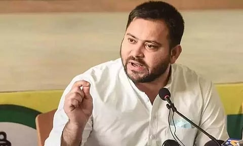 'வாக்காளர் பட்டியலில் என் பெயரே இல்லை' - ஆர்.ஜே.டி. தலைவர் தேஜஸ்வி யாதவ்