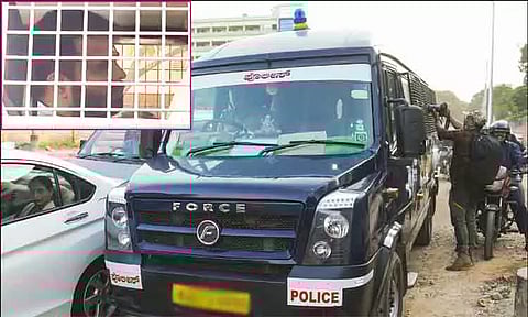 பாலியல் வழக்கு: குறைந்த தண்டனை கோரி நீதிபதியிடம் கெஞ்சிய பிரஜ்வல் ரேவண்ணா