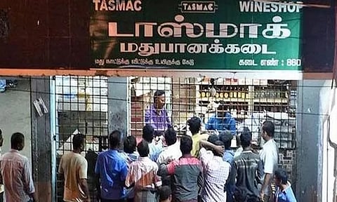 பல்வேறு கோரிக்கைகளை வலியுறுத்தி டாஸ்மாக் ஊழியர்கள் நாளை உண்ணாவிரதம்