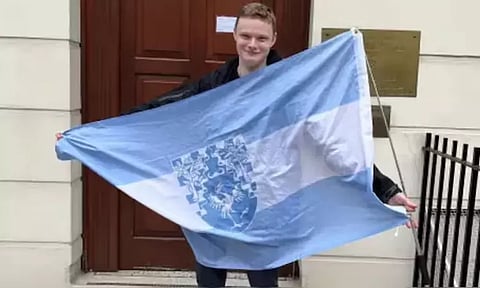 20 வயதில் அதிபரான இளைஞர்