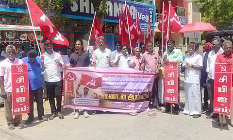 தூத்துக்குடியில் தேர்தல் ஆணையம், மத்திய அரசை கண்டித்து ஆர்ப்பாட்டம்