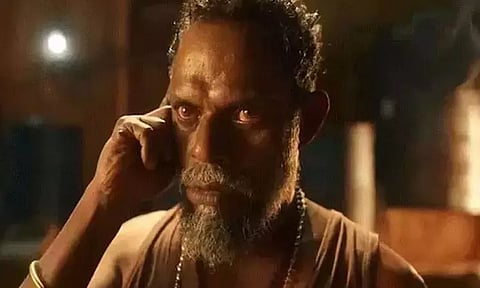 நடிகர் விநாயகனை கைது செய்து சிகிச்சை அளிக்க வேண்டும்-அரசியல் கட்சியினர் கோரிக்கை