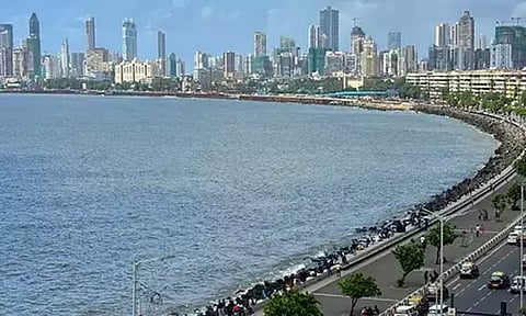 மும்பையில் சட்டவிரோதமாக தங்கியிருந்த 112 வங்கதேசத்தினர் நாடு கடத்தல்