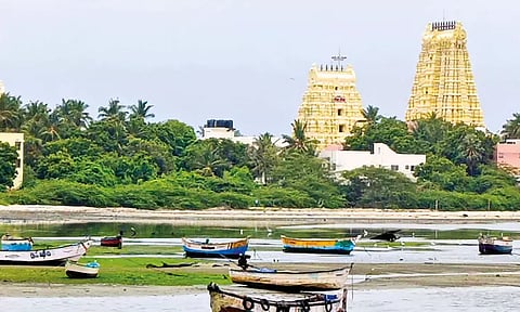 ராமேஸ்வரத்தில் திடீரென உள்வாங்கிய கடல்
