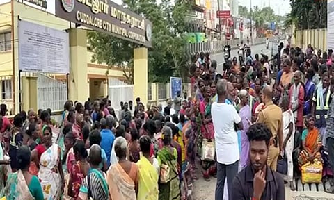 சென்னையை தொடர்ந்து ராமநாதபுரம், கடலூரில் தூய்மை பணியாளர்கள் போராட்டம்