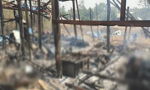 மியான்மரில் கிளர்ச்சியாளர்கள் மீது ராணுவம் வான்வழி தாக்குதல்: 21 பேர் பலி