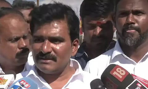 மதுரை மாநாடு: கொடிக்கம்பம் விபத்து குறித்து தவெக நிர்வாகி விளக்கம்