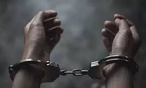 மூதாட்டிக்கு பாலியல் தொல்லை: வடமாநில வாலிபர் கைது