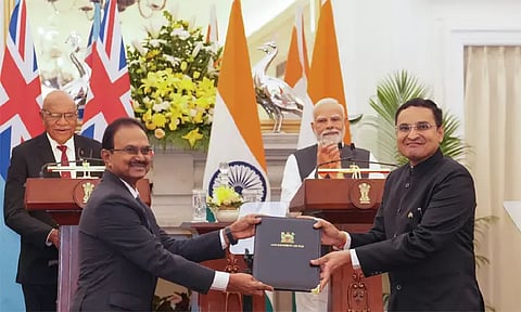 பிஜியின் கடல்சார் பாதுகாப்பை வலுப்படுத்த இந்தியா உதவும்: பிரதமர் மோடி அறிவிப்பு