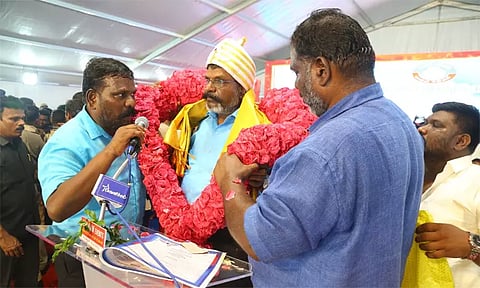 பாஜக கட்டுப்பாட்டில் அதிமுக சென்றுவிட்டது; திருமாவளவன்