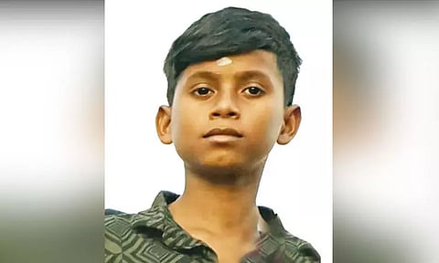 விநாயகர் சதுர்த்திக்கு அருகம்புல் பறிக்க சென்ற மாற்றுத்திறனாளி சிறுவனுக்கு நேர்ந்த சோகம்