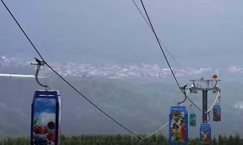 கேபிள் கார்களில் பயணிக்கும் ஆப்பிள்கள் - இத்தாலி விவசாயிகளின் புதிய முயற்சி