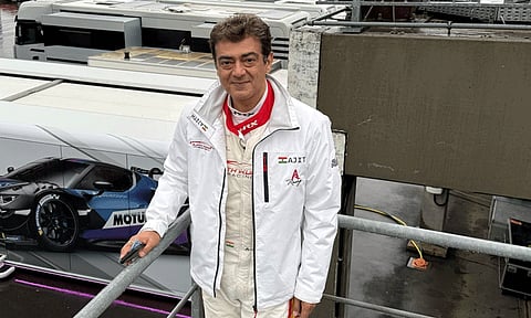 அஜித் வாங்கிய நவீன கார்.. எவ்வளவு தெரியுமா?