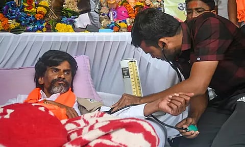 மராத்தா சமூகத்தினர் போராட்டம் முடிவுக்கு வந்தது ; இயல்பு நிலைக்கு திரும்பும் மும்பை