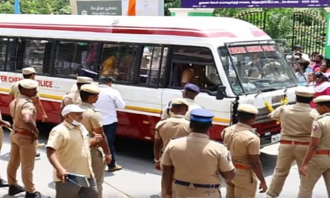 கைது செய்யப்பட்ட தூய்மை பணியாளர்கள் விடுவிப்பு