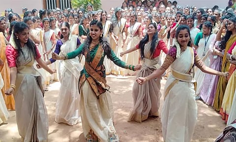 தூத்துக்குடி கல்லூரியில் ஓணம் பண்டிகை கொண்டாட்டம்