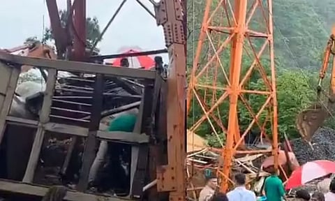 குஜராத்தில் ரோப் கார் கேபிள் அறுந்து விபத்து; 6 பேர் பலி