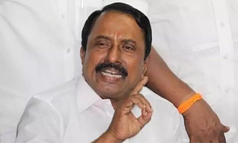 சசிகலா, ஓ.பி.எஸ்.சை சந்திக்க செங்கோட்டையன் திட்டம்?