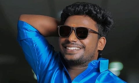 நடிகர் நாஞ்சில் விஜயன் மீது திருநங்கை பாலியல் புகார்