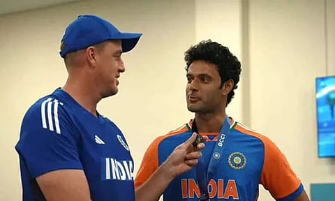 பந்துவீச்சில் முன்னேற அவர் முக்கிய காரணம் - ஷிவம் துபே