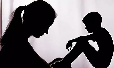 குழந்தைகள் காப்பகத்தில் 13 வயது சிறுவனுடன் உல்லாசம் அனுபவித்த பெண்ணுக்கு சிறை