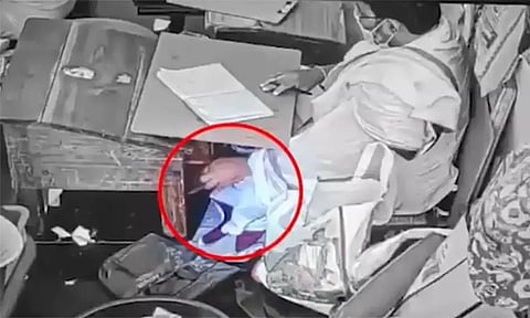 திருப்பதி கோவிலில் ரூ.100 கோடி திருட்டா? ஆந்திராவில் பரபரப்பு