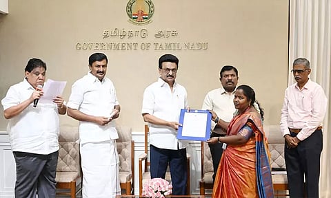 தமிழ் வளர்ச்சித் துறையில் 13 நபர்களுக்கு பணி நியமன ஆணை: முதல்-அமைச்சர் மு.க.ஸ்டாலின் வழங்கினார்