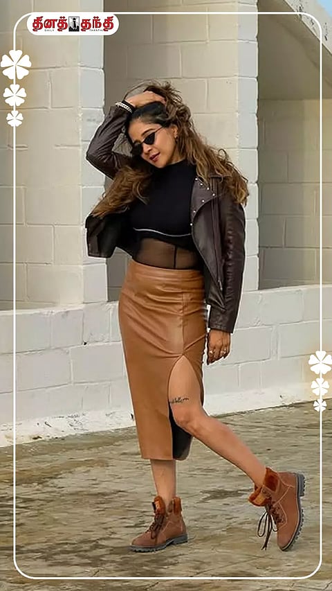 நடிகை சாக்ஷி அகர்வாலின் லேட்டஸ்ட் கிளிக்ஸ்..!