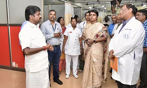 கொரோனா காலத்தில் திறம்பட பணியாற்றி அனைவரது நன்மதிப்பையும் பெற்றவர் பீலா வெங்கடேசன் - விஜயபாஸ்கர்