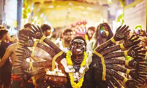 குலசை தசரா திருவிழா.. வேடமணியும் பக்தர்கள் கடைபிடிக்க வேண்டிய வழிமுறைகள்