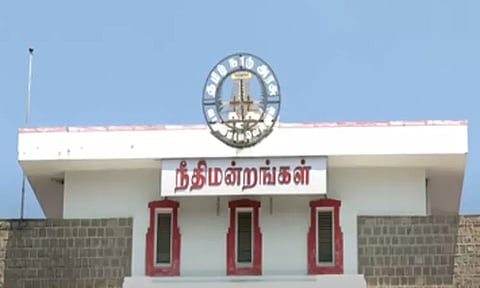 விசாரணையின்போது சிறுவன் மரணம்; 4 காவலர்களுக்கு 11 ஆண்டுகள் சிறை - மதுரை கோர்ட்டு அதிரடி தீர்ப்பு