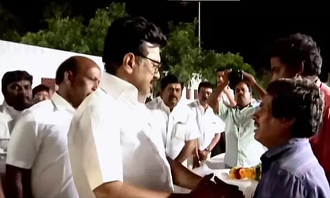 கரூர் அரசு மருத்துவமனைக்கு முதல்-அமைச்சர் மு.க.ஸ்டாலின் வருகை