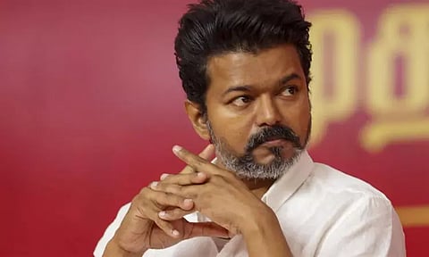 விஜய் விரைவில் கரூர் செல்கிறார்; போலீசாரிடம் அனுமதி கோர முடிவு