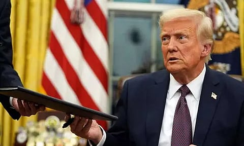 வெளிநாட்டில் தயாரிக்கப்படும் படங்களுக்கு 100 சதவீதம் வரி - டிரம்ப் அறிவிப்பு