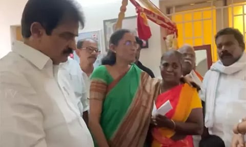 ‘எங்கள் வேதனை, கண்ணீர் மீது யாரும் அரசியல் செய்ய வேண்டாம்’- கரூர் எம்.பி. ஜோதிமணி