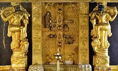 சபரிமலையில் தங்க தகடுகள் மாயமான விவகாரம்: தேவஸ்தான தலைவர் பரபரப்பு அறிக்கை