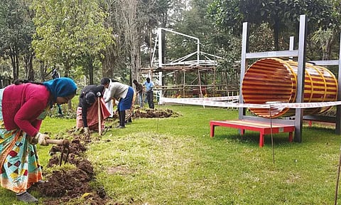ஊட்டியில் ரூ.40 லட்சம் செலவில் நாய்களுக்கான பூங்கா அமைக்கும் பணிகள் தீவிரம்