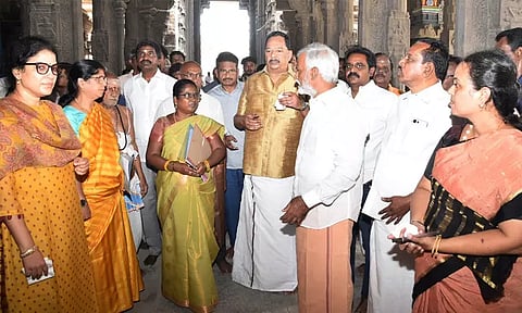 தங்க முதலீட்டுத் திட்டத்தின் மூலம் 21 கோவில்களுக்கு ஆண்டுதோறும் ரூ.17.76 கோடி வட்டித்தொகை - சேகர்பாபு தகவல்