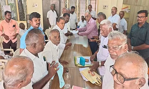 16-ம் தேதிக்குள் உப்பள தொழிலாளர்களுக்கு தீபாவளி போனஸ்: பேச்சுவார்த்தையில் உடன்பாடு