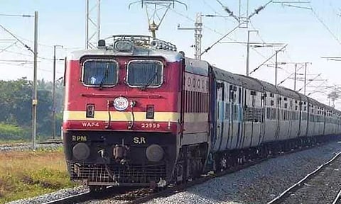 சென்னை சென்டிரல்-சூலூர்பேட்டை பயணிகள் ரெயில் இன்று ரத்து