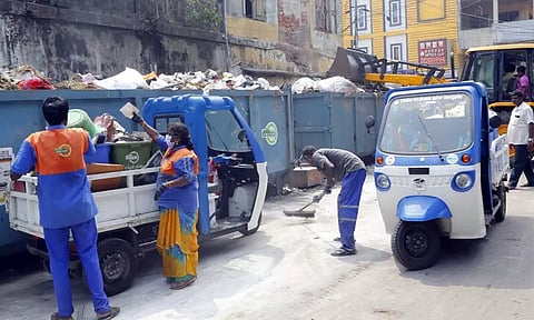 ராயபுரம் மற்றும் திரு.வி.க நகர் மண்டலங்களில் 1 லட்சத்து 2 ஆயிரம் டன் குப்பைகள் அகற்றம்