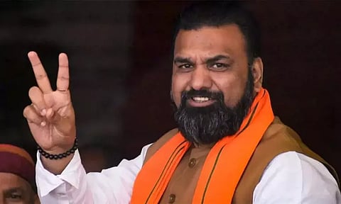 பீகார் துணை முதல்-மந்திரி வயது, கல்வித்தகுதி குறித்து சர்ச்சை