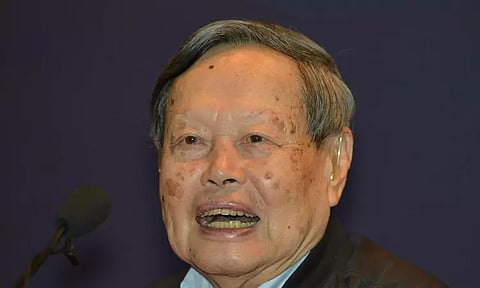 சீனாவில் இயற்பியலுக்கான நோபல் பரிசு பெற்ற சென் நிங் யாங் மரணம்