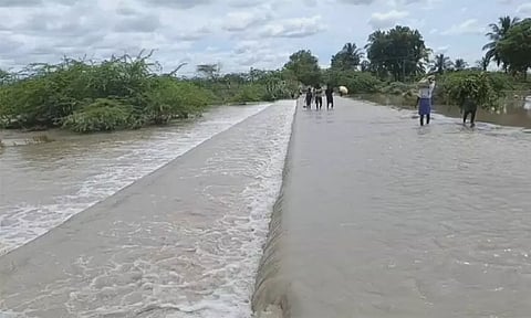 விருதுநகரில் கனமழை: வைப்பாற்றில் வெள்ளப்பெருக்கு