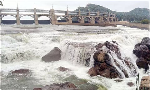 வடகிழக்கு பருவமழை எதிரொலி: தமிழகத்தில் 90 அணைகளில் 196 டி.எம்.சி. தண்ணீர் சேமிப்பு
