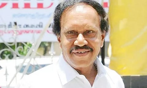 அ.தி.மு.க. எம்.பி. தம்பிதுரை ஆஸ்பத்திரியில் அனுமதி