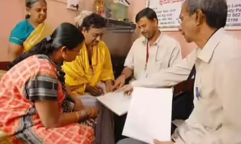 கர்நாடகத்தில் சாதிவாரி கணக்கெடுப்பு: 15 லட்சம் பேர் புறக்கணிப்பு என தகவல்