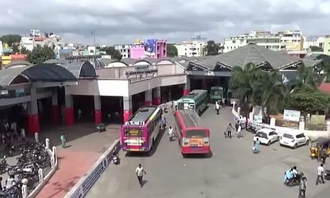 சென்னையில் காணாமல் போன 16 வயது சிறுமி ஓசூரில் மீட்பு - காவல் நிலையத்தில் இருந்து மீண்டும் தப்பியோட்டம்